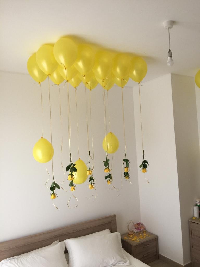 Silver yellow package room decor - Image 5